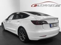 begagnad Tesla Model 3 Standard Range Plus Refresh Låga mil