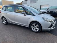 Begagnad Opel Zafira 136 HK (100 kW) 2013 Grå Minibuss