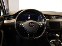 begagnad VW Passat 2.0 TDI 240hk 4M Cockpit D-Värm Drag SoV