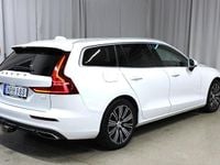 Begagnad Volvo V60 Inscription 253 HK (186 kW) 2021 Vit Kombi