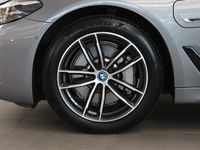 begagnad BMW 530 e xDrive Touring M Sport Nav Drag HiFi 6,95% ränta