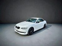 Begagnad BMW 320 Comfort Edition 184 HK (135 kW) 2012 Vit Cab
