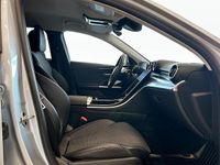 Begagnad Mercedes C300e Avantgarde 313 HK (230 kW) 2022 Silver Kombi