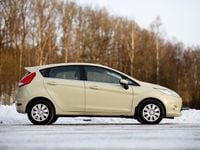 Begagnad Ford Fiesta 82 HK (60 kW) 2009 Metallic Halvkombi