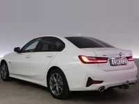 Begagnad BMW 330 Sport Line 292 HK (214 kW) 2022 Vit Sedan