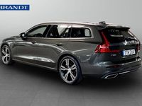 Begagnad Volvo V60 Inscription 344 HK (253 kW) 2022 Grå Kombi
