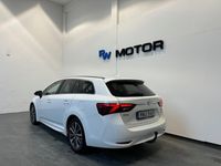 begagnad Toyota Avensis Kombi 1.6 D-4D 112hk Drag Värmare Backkam