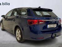 Begagnad Toyota Avensis Active 148 HK (108 kW) 2017 Blå Kombi