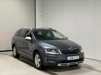 Begagnad Skoda Octavia Scout 184 HK (135 kW) 2017 Grå Kombi