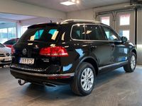 begagnad VW Touareg 3.0 V6 TDI 4Motion Aut Drag Värmare 204hk