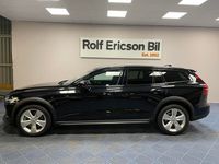 Begagnad Volvo V60 CC Core 253 HK (186 kW) 2024 Svart Kombi