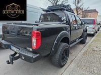 begagnad Nissan Navara Dubbelhytt 2.5 dCi Delta 4x4 Rhino-Rack