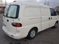 Begagnad Hyundai H-1 136 HK (100 kW) 2004 Mörkblå Minibuss
