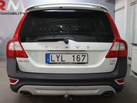 begagnad Volvo XC70 D5 AWD SUMMUM / ELBAKLUCKA / DRAGKROK / NYSERVAD