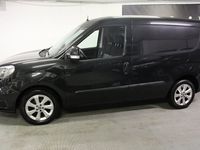 begagnad Fiat Doblò Doblo1.3Multi-Jet Euro6 3-Sits ny besiktad 2016, Transportbil