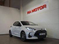 Begagnad Toyota Yaris Hybrid Sport 116 HK (85 kW) 2022 Grå Halvkombi