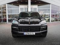 Begagnad Porsche Cayenne Chrono 470 HK (345 kW) 2024 Svart SUV