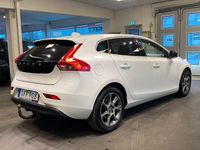 begagnad Volvo V40 D2 Momentum Drag VOC Värmare B-kamera 120hk