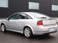 Begagnad Opel Vectra GTS Sport 176 HK (129 kW) 2005 Grå Halvkombi