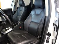begagnad Volvo XC60 D4 AWD Geartronic / Drag / M-värmare / Helskinn