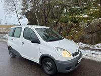 begagnad Toyota Yaris Verso Yaris