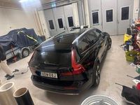 Begagnad Volvo V60 CC 197 HK (144 kW) 2023 Svart färg Kombi