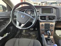 begagnad Volvo V40 CC D4 Geartronic Momentum Euro 5