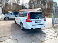 begagnad Volvo V70 2.0 145HK MOMENTUM AUTOMAT / DRAG