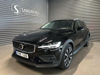 Begagnad Volvo V60 CC Plus 197 HK (144 kW) 2023 Svart Kombi
