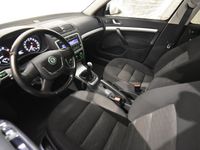 begagnad Skoda Octavia 1.6 MPI 102 HK M&K 0.58L/MIL 1075KR/ÅR