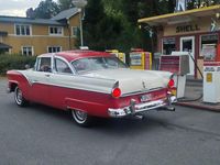 Begagnad Ford Fairlane 165 HK (121 kW) 1955