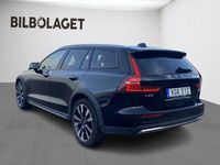 Begagnad Volvo V60 CC Ultimate 253 HK (186 kW) 2024 Svart Kombi