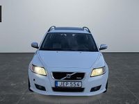 Begagnad Volvo V50 R-Design Momentum 136 HK (100 kW) 2008 Vit Kombi