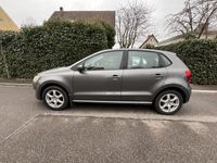 begagnad VW Polo 1.4 / dragkrok / full serv / låg mil / bes u