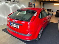 begagnad Ford Focus 5-dörrars 1.8 Flexifuel /Ny Besiktad/Motorvärmare