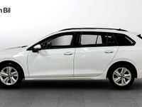Begagnad VW Golf VIII 131 HK (96 kW) 2022 Vit Kombi