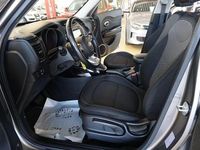 Begagnad Kia Soul 132 HK (97 kW) 2016 Grå SUV