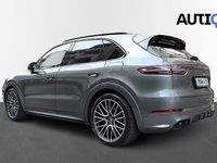 Begagnad Porsche Cayenne Chrono 340 HK (250 kW) 2022 Mörkgrå SUV