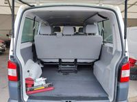 begagnad VW Caravelle Lång Kombi 9-Sits 2.0 TDI 102hk Nybes