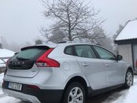 begagnad Volvo V40 CC D2 Momentum Euro 6