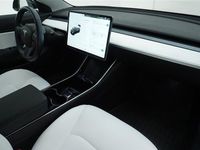 Begagnad Tesla Model 3 Long Range AWD 323 kW (440 HK) 2019 Svart Sedan