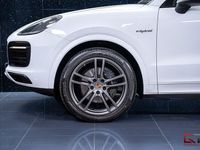 begagnad Porsche Cayenne E-Hybrid Sport Chrono Luftfjädring 462hk