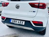 Begagnad MG ZS Luxury 105 kW (143 HK) 2021 Arctic white metallic SUV