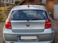 Begagnad BMW 118 143 HK (105 kW) 2009 Patagoniagrön metallic Halvkombi