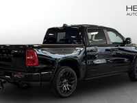 Ny RAM 1500 2025 Svart Pickup