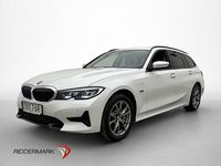 Begagnad BMW 330e Sport Line 184 HK (135 kW) 2021 Vit Kombi