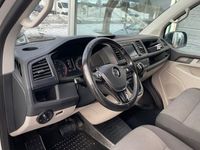 begagnad VW Transporter 2.0 TDI Aut L2 D-Värm Drag 2017, Transportbil