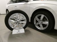 Begagnad Skoda Octavia 150 HK (110 kW) 2022 Vit Kombi