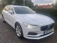Begagnad Volvo V90 Momentum 190 HK (139 kW) 2017 Vit Kombi