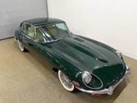 Begagnad Jaguar E-Type 269 HK (197 kW) 1970 Mörkgrön Sportkupé